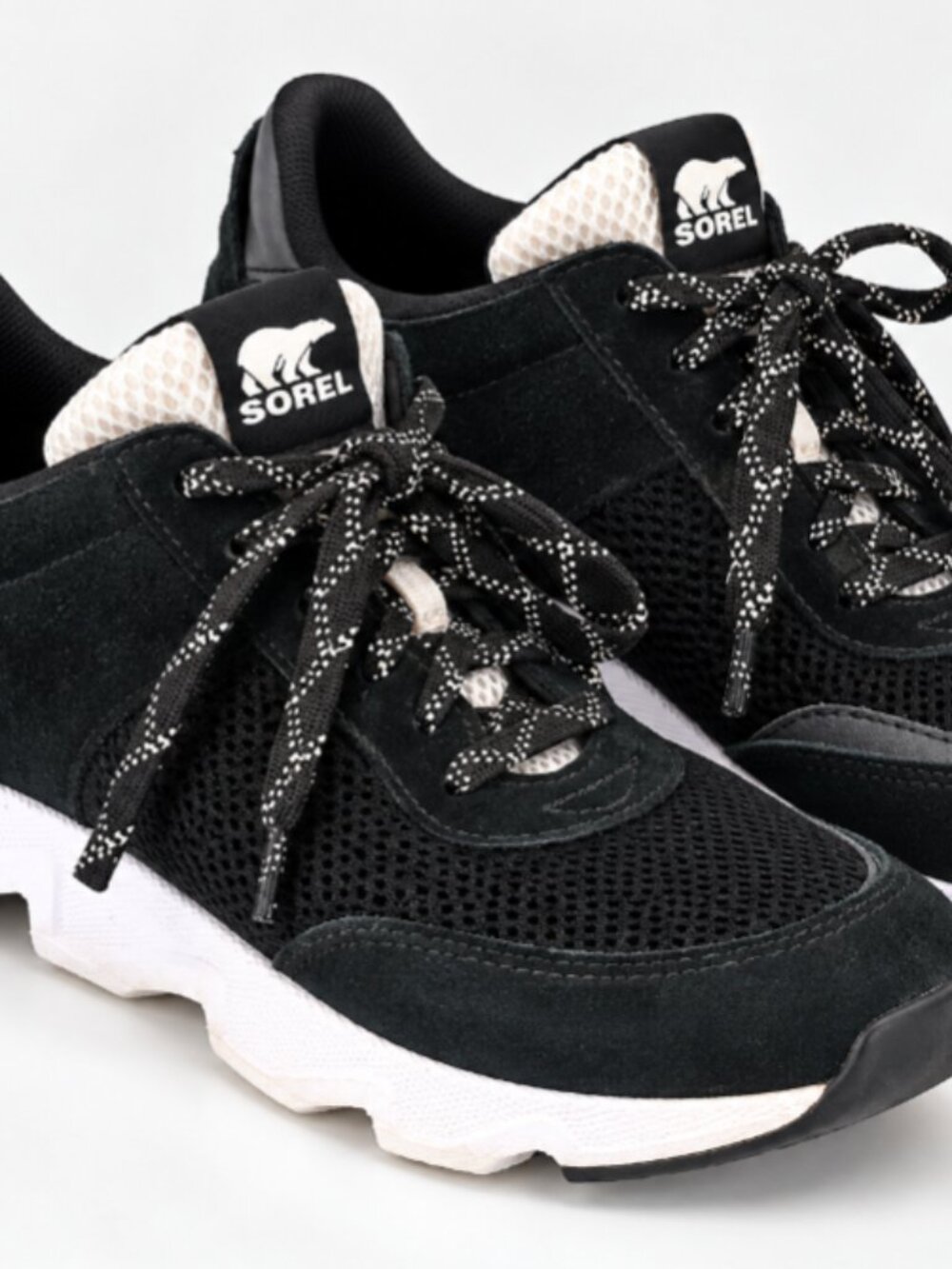 SOREL Kinetic Lite Lace Sneakers Women’s 10 Black White Chunky Shoes
